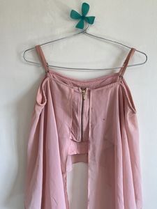 peach flowy top