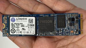 Kingston 128 GB SSD