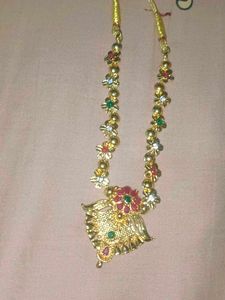 Elegant Gold Plated Necklace Set