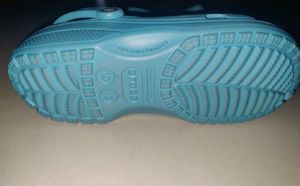 Crocs Men's Classic  Clogs . Like New.  No Coins