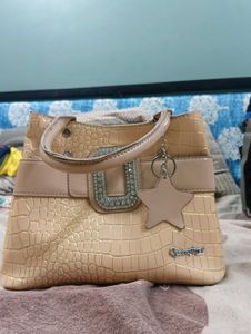 Chic Beige Croc-Embossed Handbag