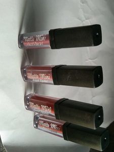 💄4 nude Matte Mini Liquid Lipsticks Set