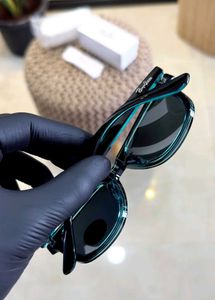 Ray-Ban Wayfarer SunglassesSHINE BLK WITH BLUE TON