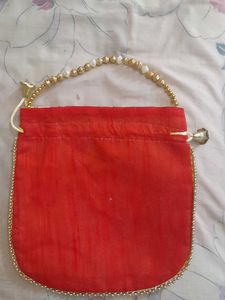 Red Embroidered Potli Bag🤩❤️