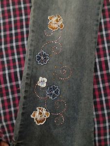 Floral Detail Whimsical Embellished Flared Jeans