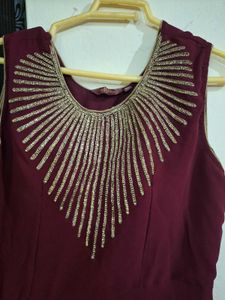 New Maroon Embellished Gown❤️✅️