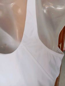 Comfortable White Workout Tank Top