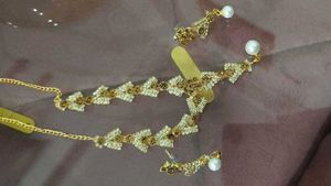 Exquisite Gold-Toned Jewellery Set