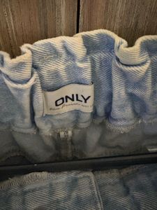 Light Wash Denim Jeans