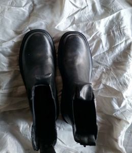 Black Chelsea Boots