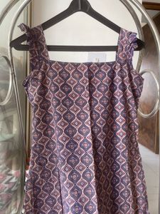 Patterned Sleeveless Kurta with frills