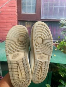 Nike Air Jordan 1 Low "dragon Green"