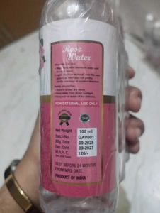 FREEITEMAVAILABLE🌹(NEW) Rose Water Face Cleanser