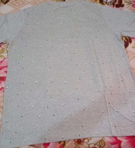 Round Neck T-shirt(Price Drop For Today)Rs250