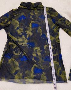 Mesh Print Mock Neck Top