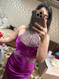 Stunning Purple Embellished Gown❤️🎀