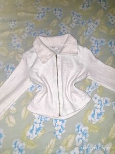 Cozy Cropped Zip-Up Sweater