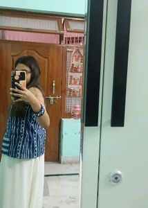 Blue Striped Ethnic vest with matching bangles (2.