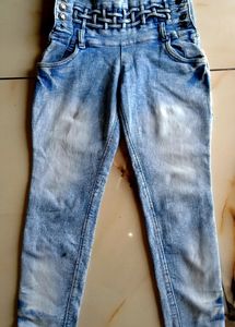 High-waisted Light Blue Jeans
