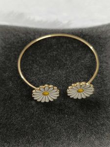 Daisy Bangle Bracelet Small size