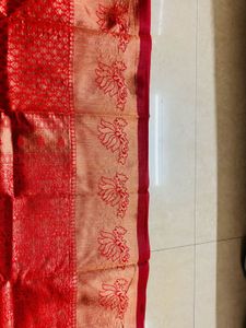 New South indian saree with Blouse piece
