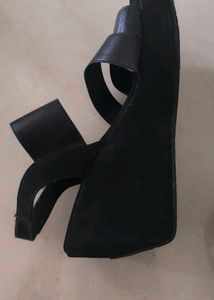 Black Metro Sandals