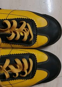 SLAZENGER Yellow &amp; Black Casual Sneakers