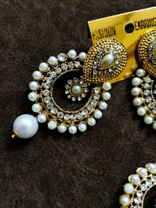 Pearl &amp; Crystal Jewellery Set
