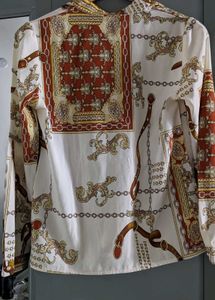 Vintage chain Print Button-Up Shirt