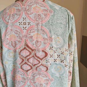 Vintage Floral Print Button-Up Shirt
