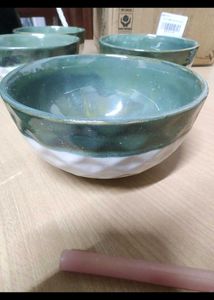Chic Green &amp; White Bowl Set