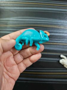 Kinder joy animal figurines (3 nos)