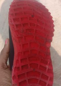 New unisex light shoe  size 10