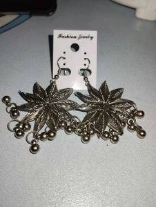 Intricate Star Wire Earrings
