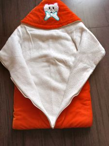 Baby wrap romper with front open chain