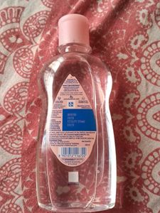 Johnson's Baby Oil with Vitamin E