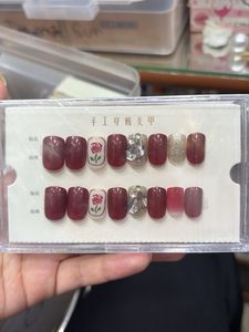 Red Rose Press-On Nails