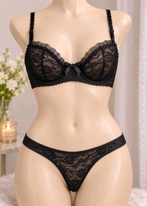 Lace Bra and Panty Set