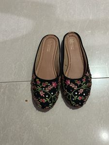 Kiana Black Embroidered Bellies Size UK4