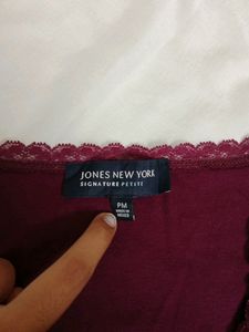 A Jones New York Casual Tshirt