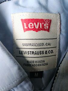 Classic Blue Levi's Button-Down Shirt