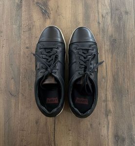 Levi's Black Casual Sneakers