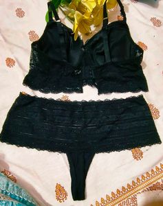 Very Beautiful N Sexy Brallete With Brief