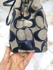RARE COACH KISS LOCK TOTE