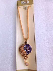 Exquisite Peacock Design Necklace hh