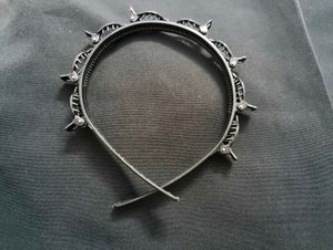 Stylish Black Headband with Claws
