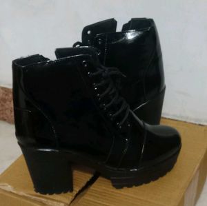 ❗Black heel boots❗