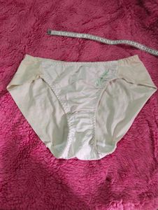 Comfortable Women's Briefs