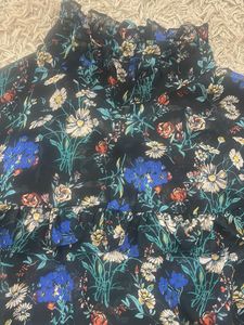Floral Print Mock Neck Top