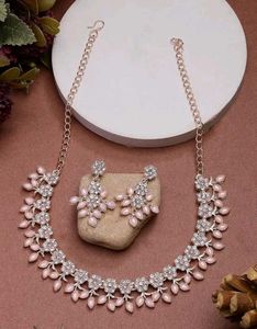 Elegant Rose Gold Necklace &amp; Earring Set
